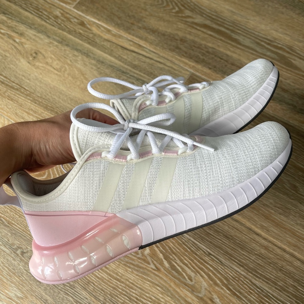 WOMENS Adidas Sneakers size 9